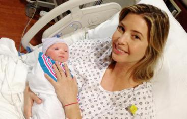Дочка миллиардера Трампа показала фото с новорожденным сыном