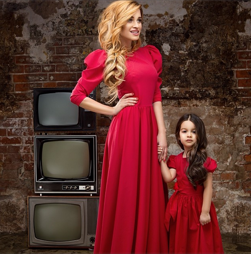 Ксения Бородина снялась в фотосессии вместе с 4-летней дочкой