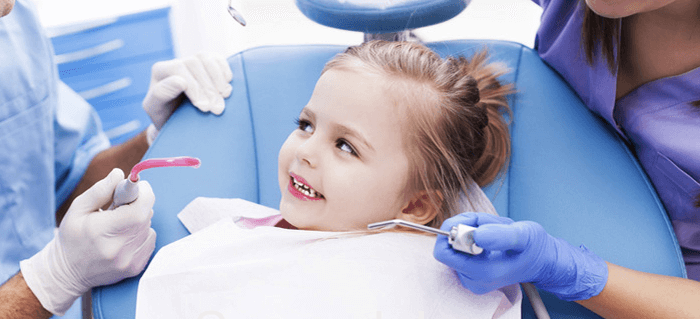 Почему лечить зубы детям без наркоза может быть опасно