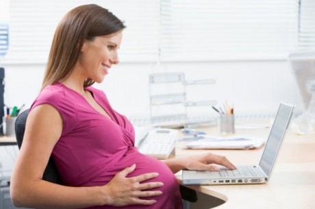 Компьютерное излучение влияет на беременность