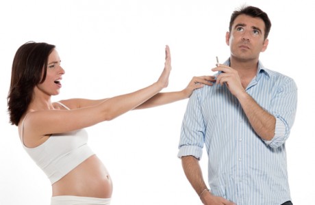 Беременные курят – виноваты мужья