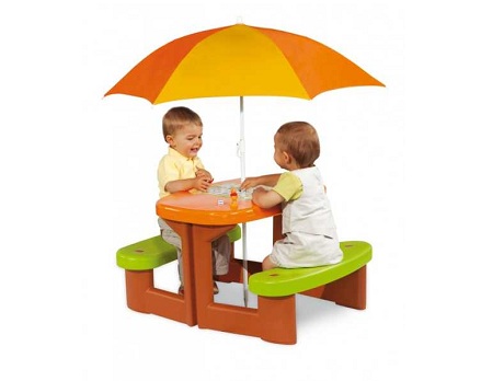 Стол с зонтиком для пикника