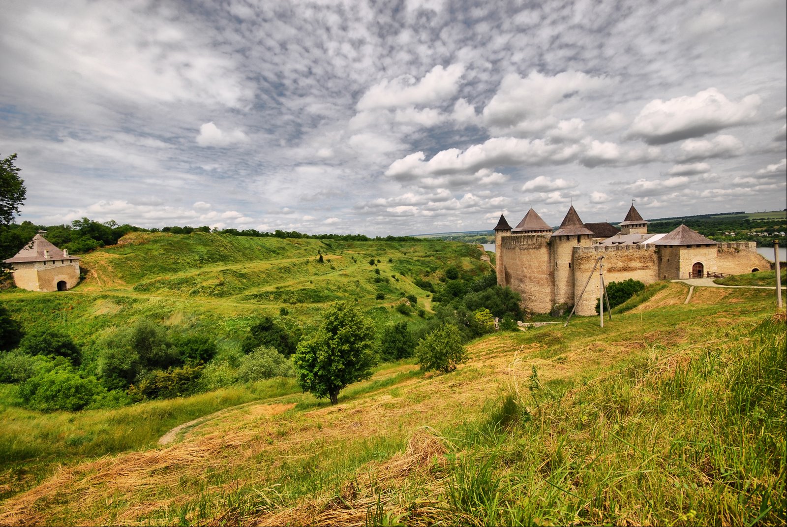 Как провести осенние каникулы – посетить одно из 7 чудес Украины: Хотинская крепость