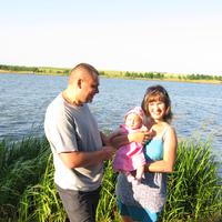 Перший сімейний відпочинок з донечкою на озері.